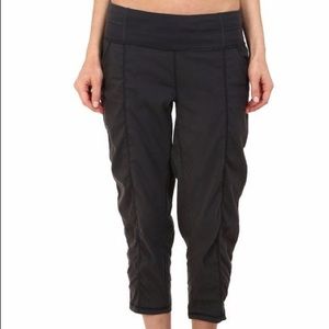 Lucy Get Going crop pant black size small